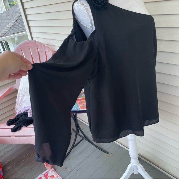 CeCe Long Sleeve Asymmetrical One Shoulder Blouse in Rich Black Size XL (NWT) - Picture 10 of 13